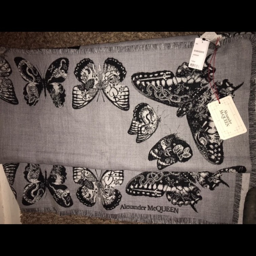 Brand new Alexander McQueen